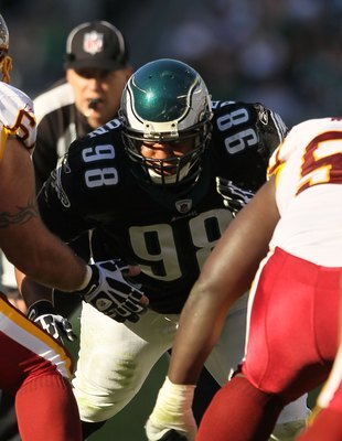 PHILADELPHIA - NOVEMBER 29:  Mike Patterson #98 of the Philadelphia Eagles in action against the Washington Redskins during their game at Lincoln Financial Field on November 29, 2009 in Philadelphia, Pennsylvania.  (Photo by Al Bello/Getty Images)
