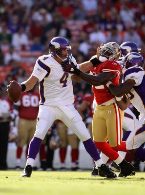 Patrick Willis wraps up Brett Favre for a sack during Favre's only series of action on Sunday.