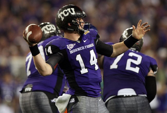 GLENDALE, AZ - JANUARY 04:  Quarterback Andy Dalton #14 of the TCU Horned Frogs passes the ball against the Boise State Broncos during the Tostitos Fiesta Bowl at the Universtity of Phoenix Stadium on January 4, 2010 in Glendale, Arizona.  (Photo by Jed J