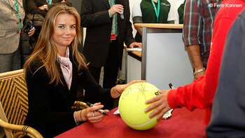 Hantuchova_display_image