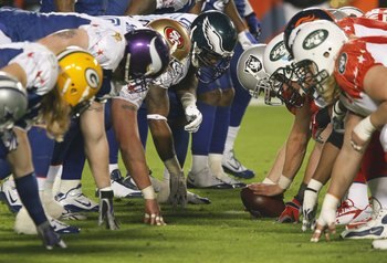 MIAMI GARDENS, FL - JANUARY 31:  Long snapper Jon Condo #59 of the AFC's Oakland Raiders waits to snap the ball from the line of scrimmage during the 2010 AFC-NFC Pro Bowl game at Sun Life Stadium on January 31, 2010 in Miami Gardens, Florida. The AFC def