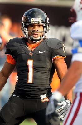 CORVALLIS, OR - OCTOBER 10: Running back Jacquizz Rodgers #1 of the Oregon State Beavers stares down a Stanford Cardinals defender in the first quarter of the game at Reser Stadium on October 10, 2009 in Corvallis, Oregon. Oregon State won the game 38-28.