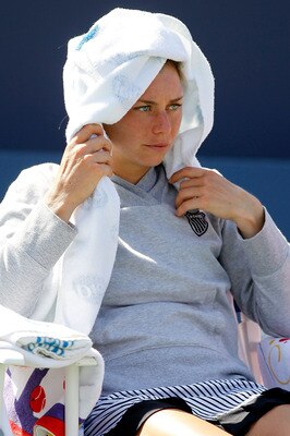 MONTREAL, QC - AUGUST 23:  Vera Zvonareva of Russia cools down after the match against Caroline Wozniacki of Denmark during the final of the  Rogers Cup at Stade Uniprix on August 23, 2010 in Montreal, Canada.  (Photo by Matthew Stockman/Getty Images)
