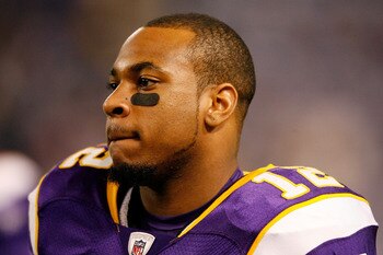 MINNEAPOLIS - JANUARY 17:  Percy Harvin #12 of the Minnesota Vikings looks on before playing against the Dallas Cowboys during the NFC Divisional Playoff Game at Hubert H. Humphrey Metrodome on January 17, 2010 in Minneapolis, Minnesota.  (Photo by Elsa/G