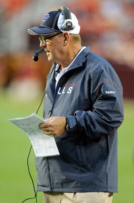 LANDOVER, MD - AUGUST 13:  Head Coach Chan Gailey of the Buffalo Bills watches the preseason game against the Washington Redskins at FedEx Field on August 13, 2010 in Landover, Maryland.  (Photo by Greg Fiume/Getty Images)