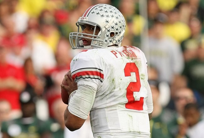 PASADENA, CA - JANUARY 01:  Quarterback Terrelle Pryor #2 of the Ohio State Buckeyes drops back to pass against the Oregon Ducks during the 96th Rose Bowl game on January 1, 2010 in Pasadena, California.  (Photo by Stephen Dunn/Getty Images)