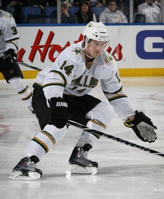 BUFFALO, NY - MARCH 10:  Jamie Benn #14 of the Dallas Stars skates against the Buffalo Sabres at the HSBC Arena on March 10, 2010 in Buffalo, New York.  (Photo by Bruce Bennett/Getty Images)