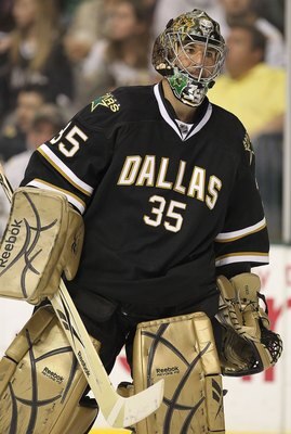 DALLAS - APRIL 08:  Goaltender Marty Turco #35 of the Dallas Stars at American Airlines Center on April 8, 2010 in Dallas, Texas.  (Photo by Ronald Martinez/Getty Images)