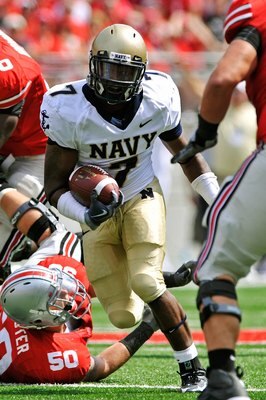 COLUMBUS, OH - SEPTEMBER 05:  Emmett Merchant #7 of the Navy Midshipmen returns an interception against the Ohio State Buckeyes at Ohio Stadium on September 5, 2009 in Columbus, Ohio.  (Photo by Jamie Sabau/Getty Images)