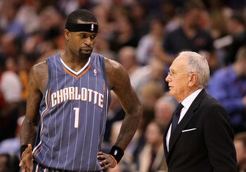 PHOENIX - JANUARY 26:  Stephen Jackson #1 of the Charlotte Bobcats talks with head coach Larry Brown during a break from the NBA game against the Phoenix Suns at US Airways Center on January 26, 2010 in Phoenix, Arizona.  The Bobcats defeated the Suns in