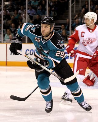 Ryane Clowe has been a consistent grinder for San Jose.
