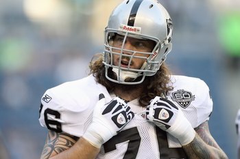 SEATTLE - SEPTEMBER 03:  Robert Gallery #76 of the Oakland Raiders stands on the field before the game against the Seattle Seahawks on September 3, 2009 at Qwest Field in Seattle, Washington. (Photo by Otto Greule Jr/Getty Images)