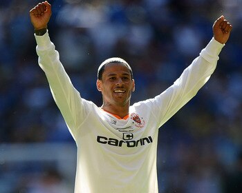 Campbell rejoins Blackpool for some time in the EPL