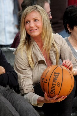 LOS ANGELES, CA - MAY 06:  Cameron Diaz attends the Los Angeles Lakers vs Houston Rockets game at Staples Center on May 6, 2009 in Los Angeles, California.  (Photo by Noel Vasquez/Getty Images)