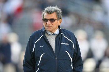 STATE COLLEGE, PA - NOVEMBER 7: Head coach Joe Paterno of the Penn State Nittany Lions watches warm-ups before a game against the Ohio State Buckeyes on November 7, 2009 at Beaver Stadium in State College, Pennsylvania. Ohio State won 24-7. (Photo by Hunt
