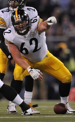 BALTIMORE - NOVEMBER 29:  Justin Hartwig #62 of the Pittsburgh Steelers audibles before a play against the  Baltimore Ravens at M&T Bank Stadium on November 29, 2009 in Baltimore, Maryland. The Ravens defeated the Steelers 20-17. (Photo by Larry French/Ge