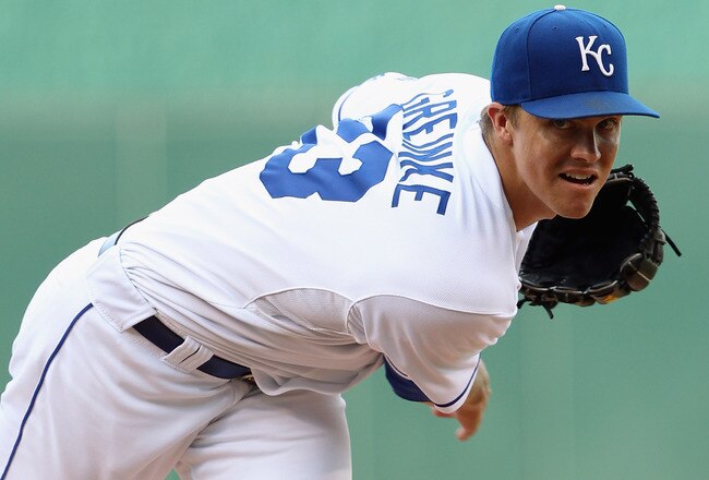 KANSAS CITY, MO - JULY 26:  Starting pitcher Zack Greinke #23 of the Kansas City Royals warms-up prior to the start of the game against the Minnesota Twins on July 26, 2010 at Kauffman Stadium in Kansas City, Missouri.  (Photo by Jamie Squire/Getty Images