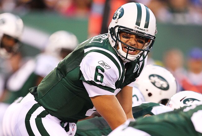 EAST RUTHERFORD, NJ - AUGUST 27:  Mark Sanchez #6 of the New York Jets in action against the Washington Redskins  during their preseason game on August 27, 2010 at the New Meadowlands Stadium  in East Rutherford, New Jersey.  (Photo by Al Bello/Getty Imag