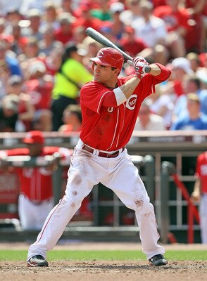 CINCINNATI - AUGUST 29:  Joey Votto #19 of the Cincinnati Reds is at bat during the game against the Chicago Cubs at Great American Ball Park on August 29, 2010 in Cincinnati, Ohio.  (Photo by Andy Lyons/Getty Images)