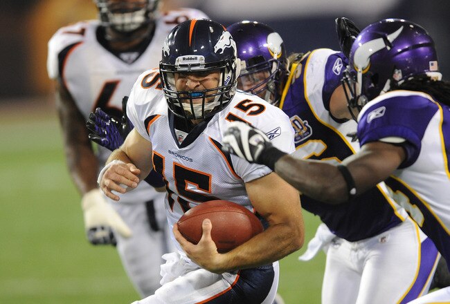 MINNEAPOLIS - SEPTEMBER 02:  Tim Tebow #15 of the Denver Broncos carries the ball during an NFL preseason game against the Minnesota Vikings at the Mall of America Field at Hubert H. Humphrey Metrodome, on September 2, 2010 in Minneapolis, Minnesota.  (Ph