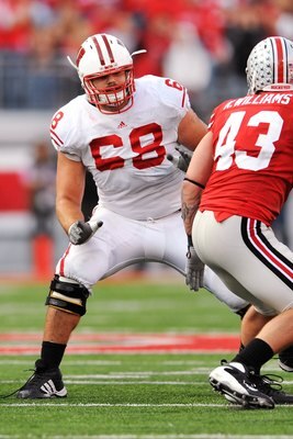 COLUMBUS, OH - OCTOBER 10:  Offensive lineman Gabe Carimi #68 of the Wisconsin Badgers blocks against the Ohio State Buckeyes at Ohio Stadium on October 10, 2009 in Columbus, Ohio.  (Photo by Jamie Sabau/Getty Images)