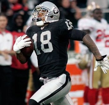 Louis Murphy breaks a 74 yard touchdown on a seam route.
