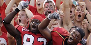 Maryland players and fans celebrate their week 1 victory over the Navy Midshipmen.
