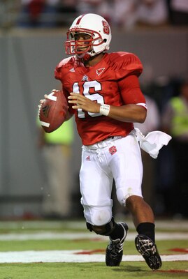 RALEIGH, NC - SEPTEMBER 3:  Quarterback Russell Wilson #16 of the North Carolina State Wolfpack drops back to pass against the South Carolina Gamecocks during the game at Carter-Finley Stadium on September 3, 2009 in Raleigh, North Carolina. (Photo by Str