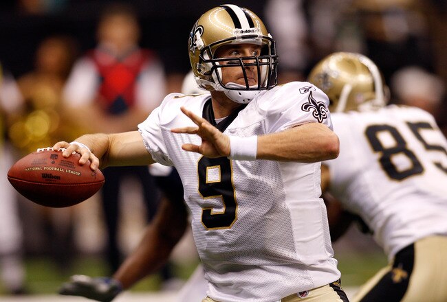 NEW ORLEANS - AUGUST 27:  Drew Brees #9 of the New Orleans Saints in action against the San Diego Chargers at the Louisiana Superdome on August 27, 2010 in New Orleans, Louisiana.  (Photo by Chris Graythen/Getty Images)