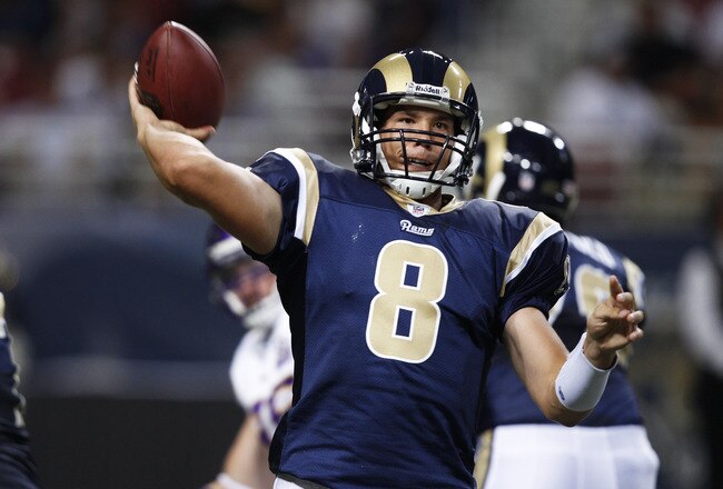ST. LOUIS, MO - AUGUST 14: Sam Bradford #8 of the St. Louis Rams passes the ball during the preseason game against the Minnesota Vikings at Edward Jones Dome on August 14, 2010 in St. Louis, Missouri. (Photo by Joe Robbins/Getty Images)