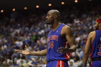 ORLANDO, FL - APRIL 28:  Dale Davis #34 of the Detroit Pistons reacts in Game Four of the Eastern Conference Quarterfinals during the 2007 NBA Playoffs against the Orlando Magic at Amway Arena on April 28, 2007 in Orlando, Florida.  The Pistons won 97-93