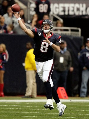 HOUSTON - JANUARY 03:  Quarterback Matt Schaub #8 of the Houston Texans throws on the run against the New England Patriots at Reliant Stadium on January 3, 2010 in Houston, Texas.  Houston won 34-27.(Photo by Bob Levey/Getty Images)