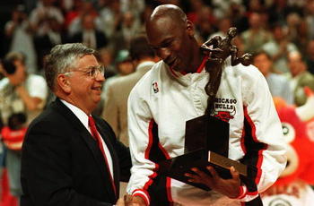 Michael_jordan_mvp_display_image