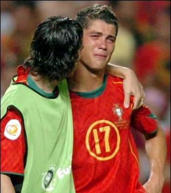 Ronaldo Crying Baby on Ronaldo Cry Baby Euro 2004 Greece Final Portugal 3242 Display Image
