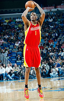 Trevorarizajumper_display_image