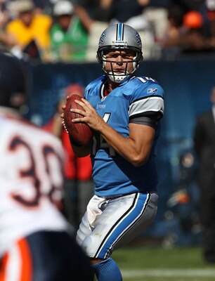 CHICAGO - SEPTEMBER 12: Shaun Hill #14 of the Detroit Lions looks for a receiver against the Chicago Bears during the NFL season opening game at Soldier Field on September 12, 2010 in Chicago, Illinois. The Bears defeated the Lions 19-14. (Photo by Jonath