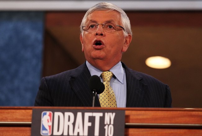 NEW YORK - JUNE 24:  NBA Commisioner David Stern speaks at the NBA Draft at Madison Square Garden on June 24, 2010 in New York, New York.  (Photo by Al Bello/Getty Images)