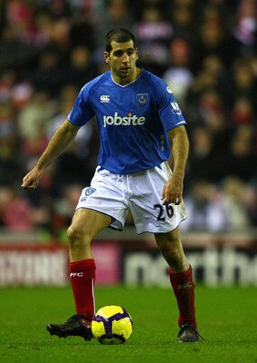 SUNDERLAND, ENGLAND - DECEMBER 12:  Tal Ben Haim of Portsmouth in action during the Barclays Premier League match between Sunderland and Portsmouth at the Stadium of Light on December 12, 2009 in Sunderland, England.  (Photo by Julian Finney/Getty Images)