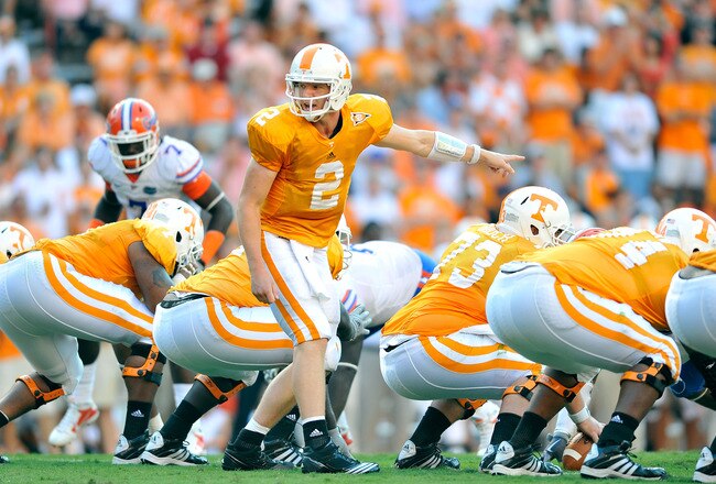 KNOXVILLE, TN - SEPTEMBER 18:  Quarterback Matt Simms #2 of the Tennessee Volunteers calls an audible against the Florida Gators  at Neyland Stadium on September 18, 2010 in Knoxville, Tennessee. Florida won 31-17.  (Photo by Grant Halverson/Getty Images)