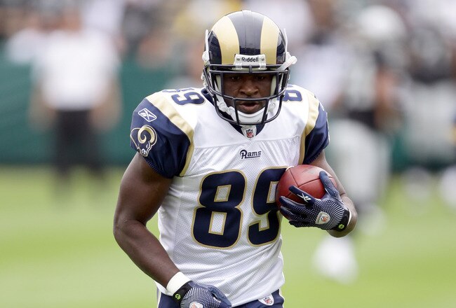 OAKLAND, CA - SEPTEMBER 19:  Mark Clayton #89 of the St. Louis Rams warms up before their game against the Oakland Raiders at the Oakland-Alameda County Coliseum on September 19, 2010 in Oakland, California.  (Photo by Ezra Shaw/Getty Images)