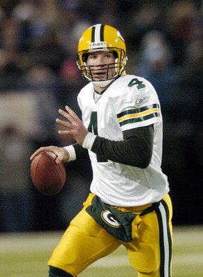BALTIMORE - DECEMBER 19: Brett Favre #4 of the Green Bay Packers looks to pass against the Baltimore Ravens at M&T Bank Stadium on December 19, 2005 in Baltimore, Maryland. (Photo by Nick Wass/Getty Images)