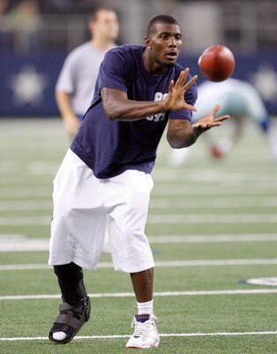 Dez Bryant in a cast after the beating he took from the media