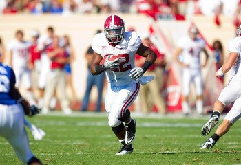 DURHAM, NC - SEPTEMBER 18: Mark Ingram #22 of the Alabama Crimson Tide runs through a huge hole during second quarter action against the Duke Blue Devils at Wallace Wade Stadium on September 18, 2010 in Durham, North Carolina.  The Crimson Tide defeated t