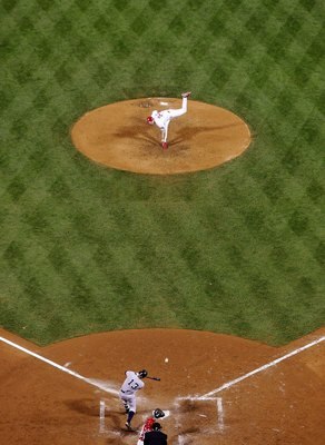 PHILADELPHIA - NOVEMBER 02: Starting pitcher Cliff Lee #34 of the Philadelphia Phillies pitches to Alex Rodriguez #13 of the New York Yankees in Game Five of the 2009 MLB World Series at Citizens Bank Park on November 2, 2009 in Philadelphia, Pennsylvania