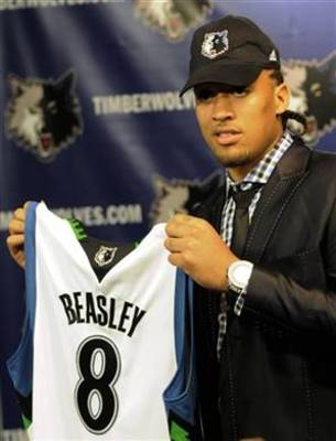 Timberwolves-beasley-basketball-1953907346_v2