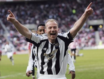 SUNDERLAND, UNITED KINGDOM - APRIL 17:  Newcastle captain Alan Shearer celebrates after scoring the second goal  during the Barclays Premiership match between Sunderland and Newcastle United at The Stadium of Light on April 17 2006 in Sunderland, England