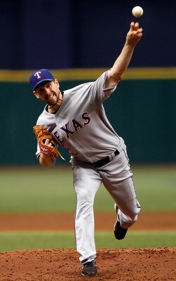 ST. PETERSBURG, FL - OCTOBER 06:  Pitcher Cliff Lee #33 of the Texas Rangers pitches against the Tampa Bay Rays during Game 1 of the ALDS at Tropicana Field on October 6, 2010 in St. Petersburg, Florida.  (Photo by J. Meric/Getty Images)
