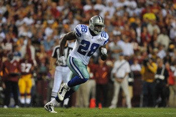 LANDOVER - SEPTEMBER 12:  Felix Jones #28 of the Dallas Cowboys runs downfield during the NFL season opener against the Washington Redskins at FedExField on September 12, 2010 in Landover, Maryland. The Redskins defeated the Cowboys 13-7. (Photo by Larry