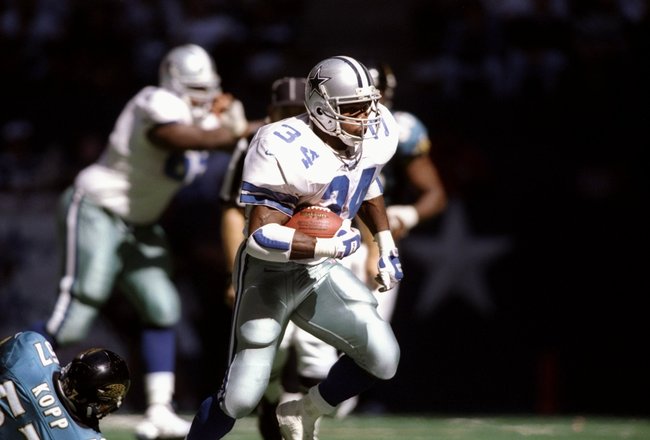 19 Oct 1997: Running back Herschel Walker of the Dallas Cowboys runs with the ball during a game against the Jacksonville Jaguars at Texas Stadium in Irving, Texas. The Cowboys won the game 26-22.