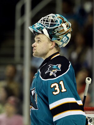 SAN JOSE, CA - SEPTEMBER 24:  Antti Niemi #31 of the San Jose Sharks in action during their preseason game against the Anaheim Ducks at HP Pavilion on September 24, 2010 in San Jose, California.  (Photo by Ezra Shaw/Getty Images)